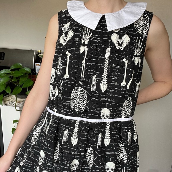 Retrolicious Dresses & Skirts - Retrolicious Skelton Dress Size L/XL